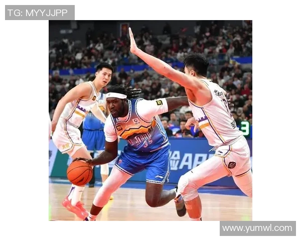 新疆队与上海久事的激烈对决谁能在赛场上笑到最后