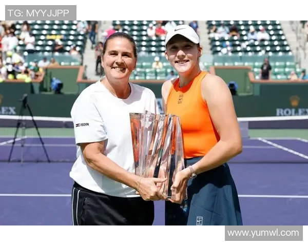 马丁内斯：从足球场上的传奇到生活中的启示与奋斗故事